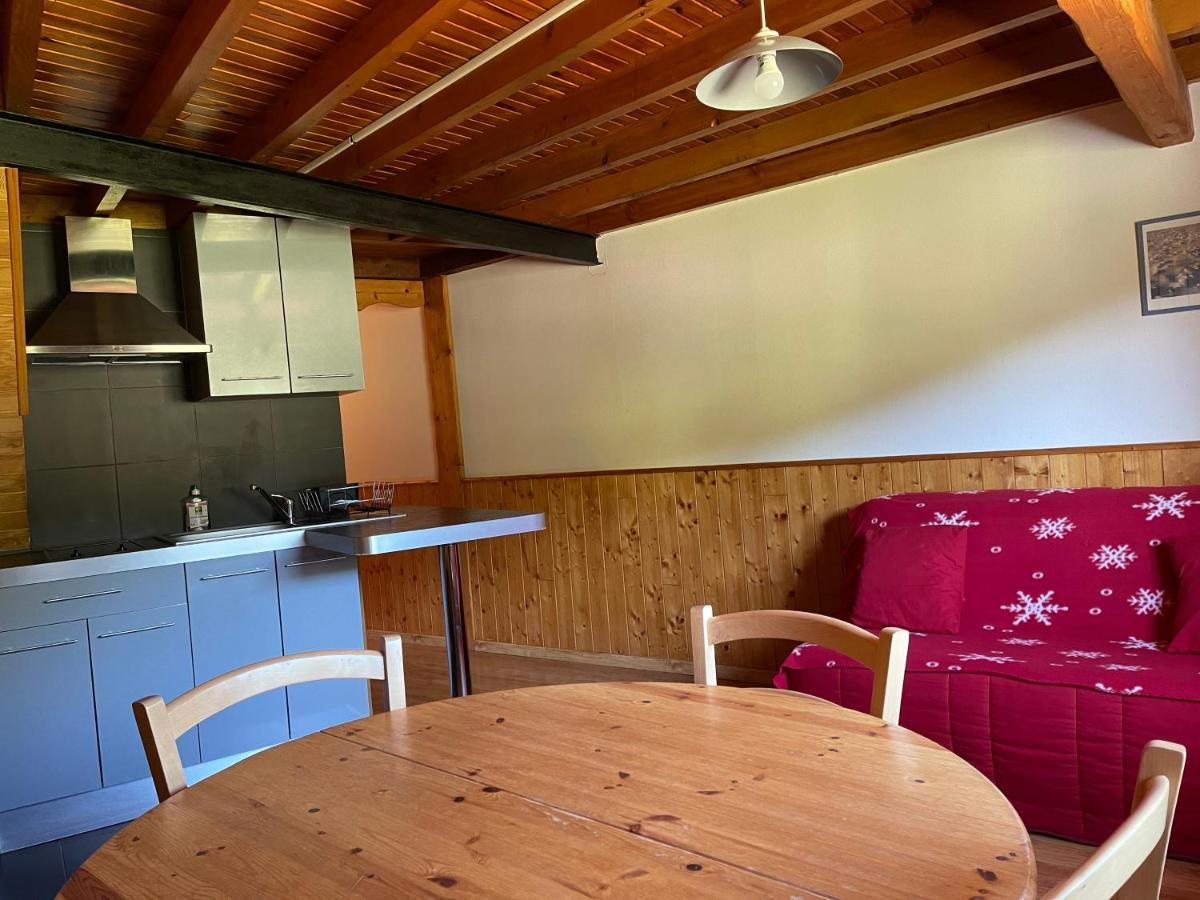 Le Saporta- Studios Et Appartements Meubles De Tourisme Ле-Льоран Екстер'єр фото