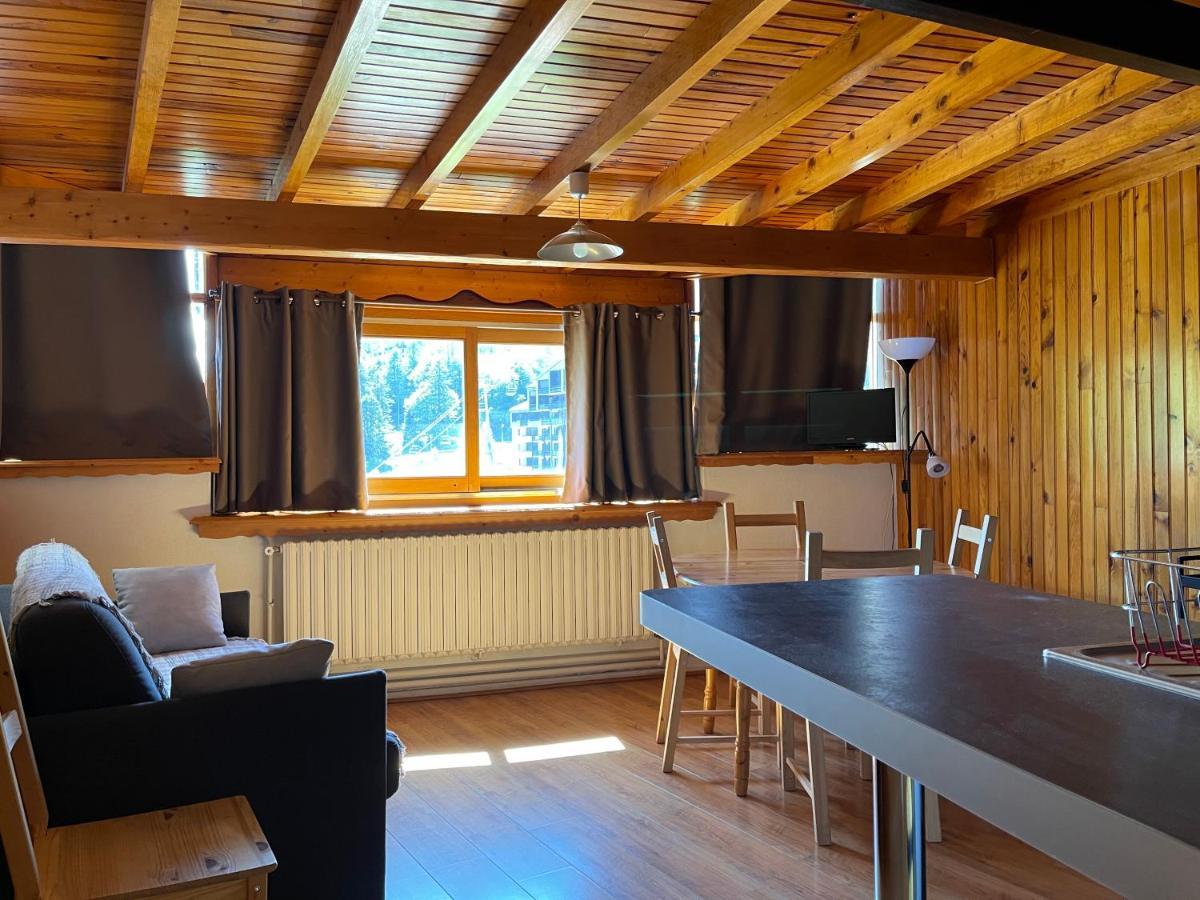 Le Saporta- Studios Et Appartements Meubles De Tourisme Ле-Льоран Екстер'єр фото